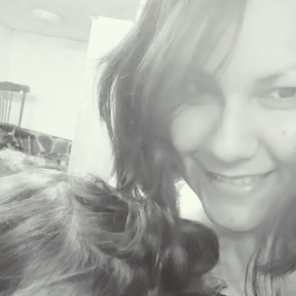 Meet your Posher, Crystal - Picture 1 of 1